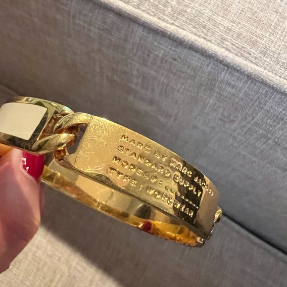 Marc Jacobs bangle bracelet - Picture 4 of 6